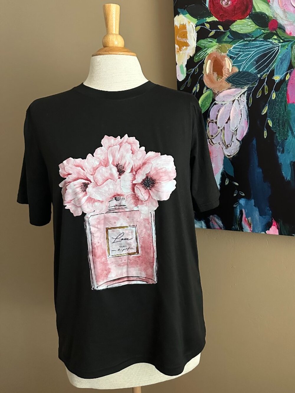 Paris Perfume Graphic Tee Black Floral T-Shirt Size L Chic Boutique Top